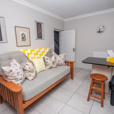 Van Den Berg'S Guesthouse Bettyʼs Bay Extérieur photo