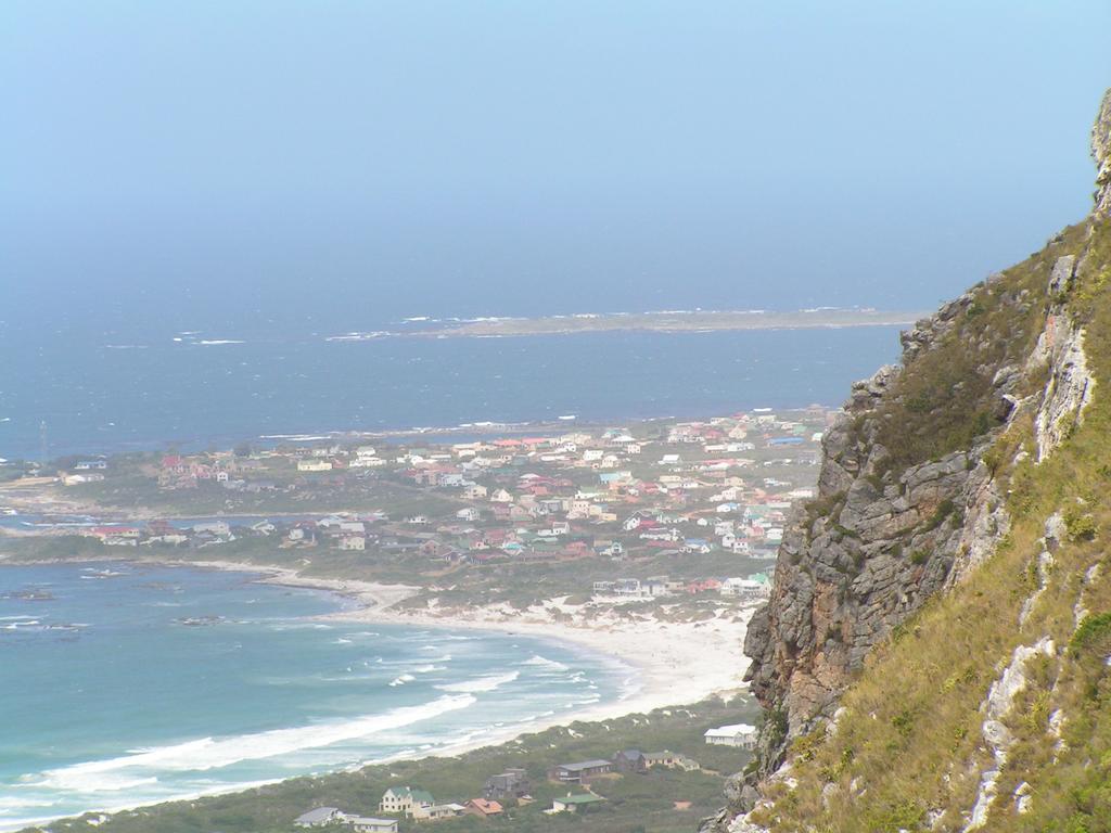 Van Den Berg'S Guesthouse Bettyʼs Bay Extérieur photo