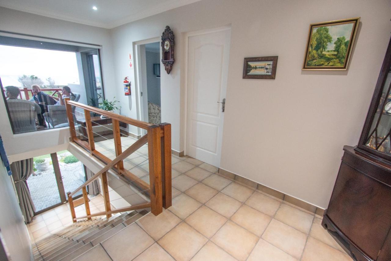 Van Den Berg'S Guesthouse Bettyʼs Bay Extérieur photo